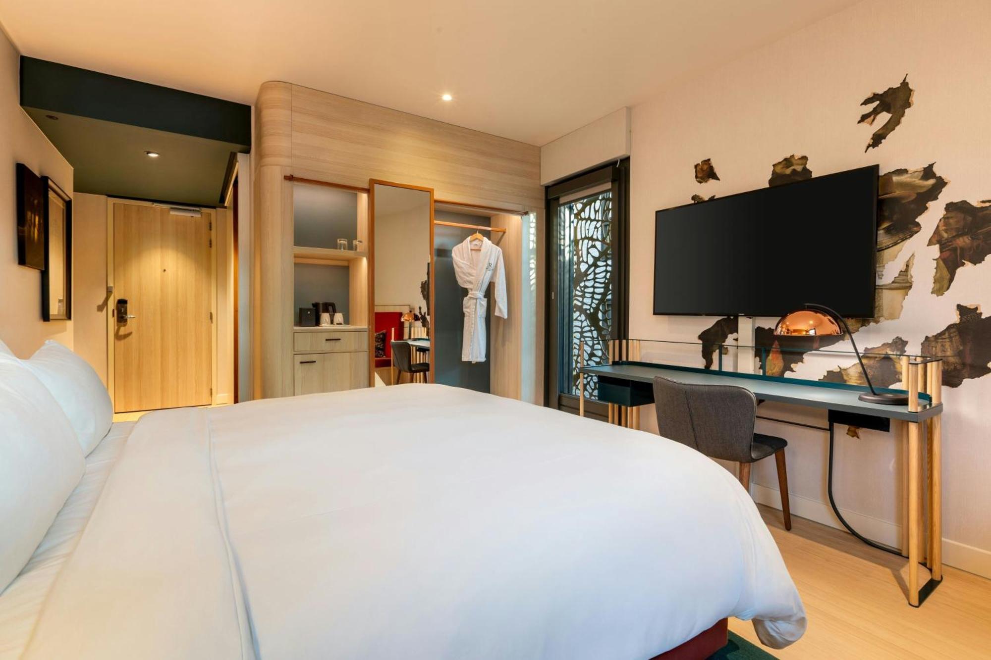 Renaissance Amsterdam Hotel Екстер'єр фото Deluxe Room